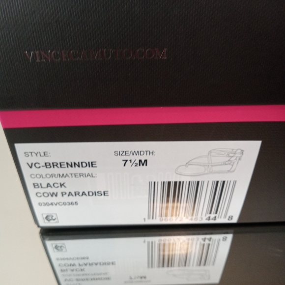 Vince Camuto Black Leather Brenndie Buckle Sandal Flat Size 71/2 - Picture 8 of 8